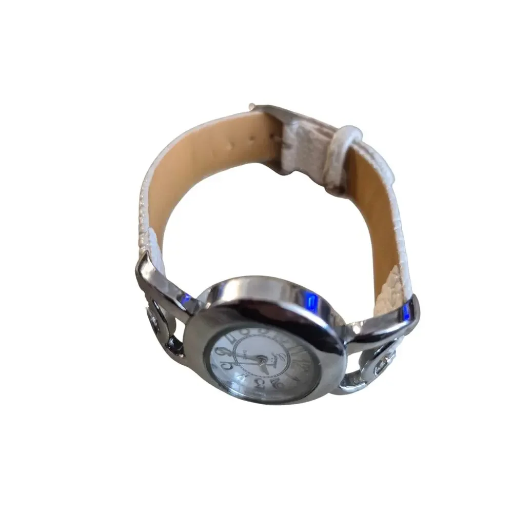 Geneva Ladies watch oval dial adjustable strap new battery BOHO unique‎ design